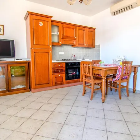 公寓 Cosmopoli Padulella 费拉约港